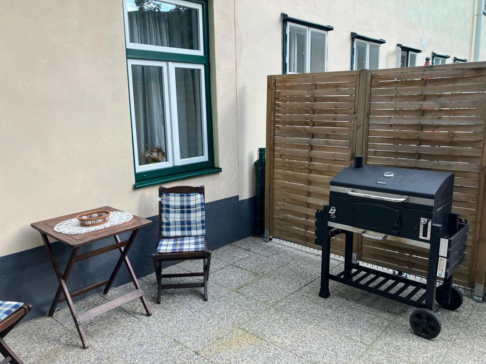 Schoene Wohnung Im Helenental Baden Exteriör bild